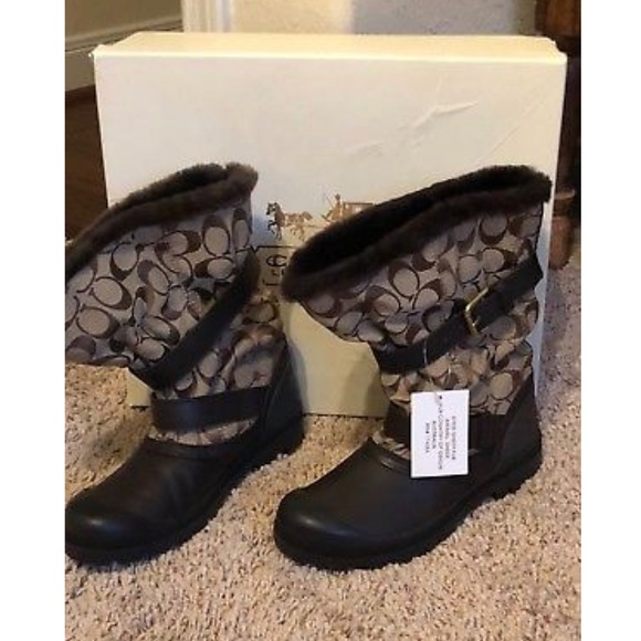 New Coach HOLIWAY Khaki Chestnut Boots - Size 7 - Picture 1 of 3
